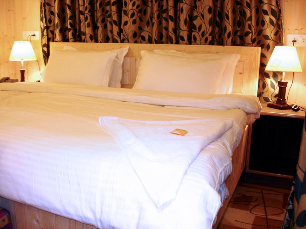 Ikraam Inn Bed & Breakfast Srīnagar Camera foto
